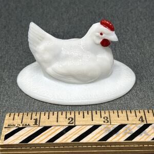 Westmoreland White Milk Glass Hen on Nest Replacement LID TOP ONLY Red Comb 5"